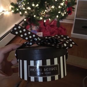 Bracelet gift box, henri bendel bangle NWT